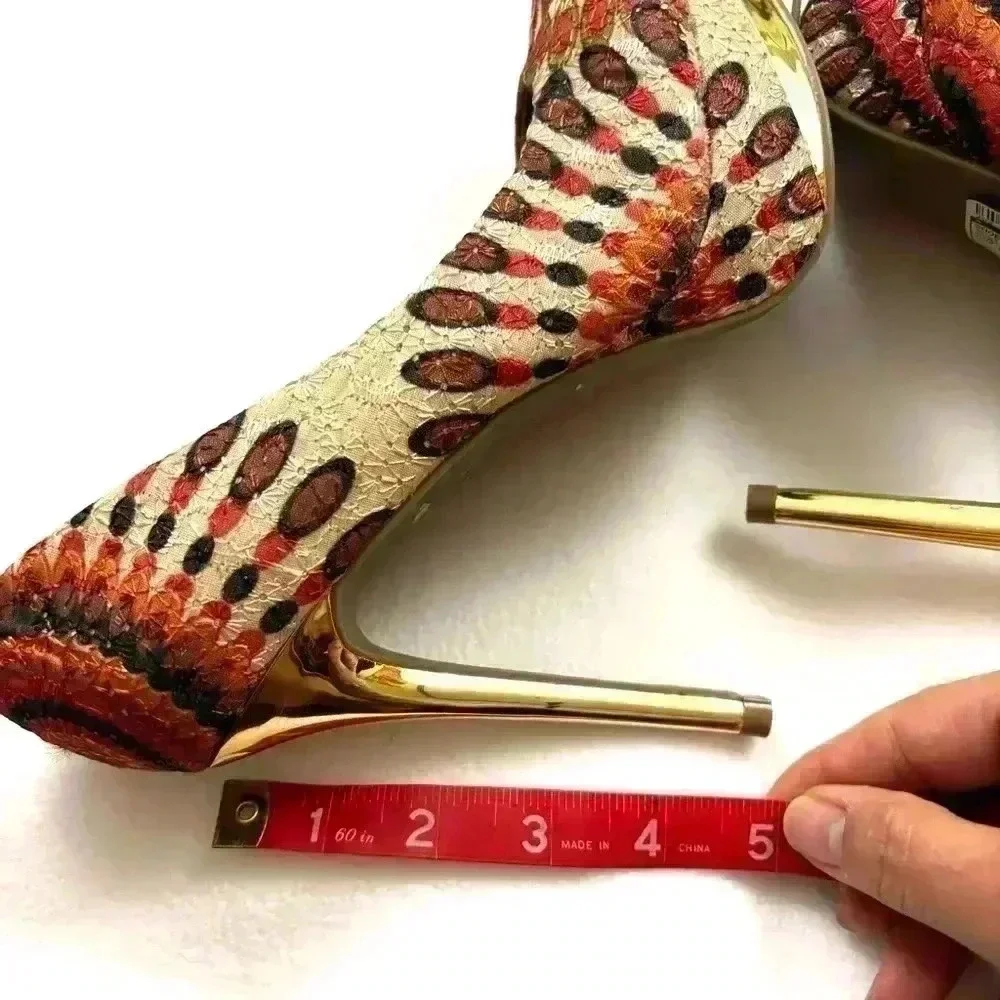 Zigi Girl Multicolor Geometric Stiletto Gold Trim Round Toe Pump Heels Size 7